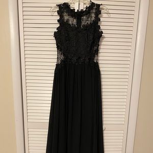 Lace detail, black, formal dress.
